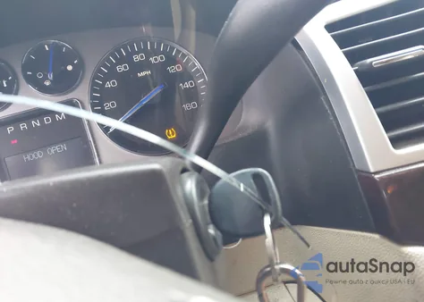 2008 Cadillac Escalade Esv Standard z USA, uszkodzony, nr VIN 1GYFK66828R267243